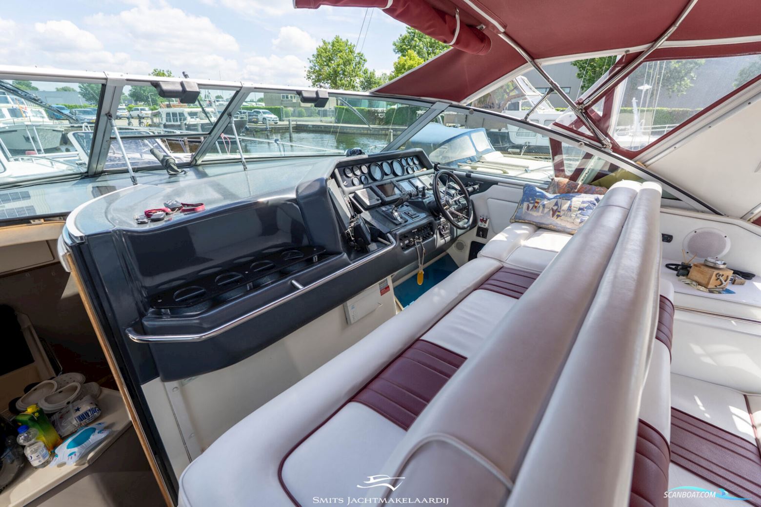 Sea Ray 370 Express Cruiser