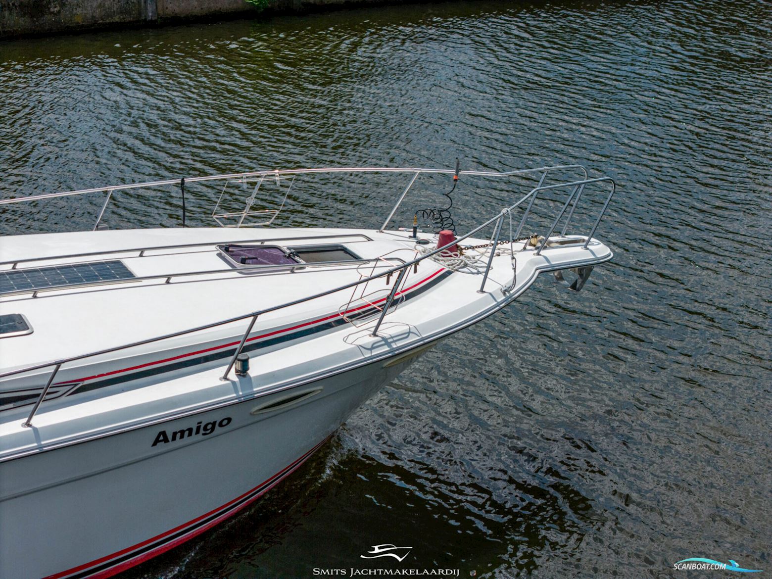 Sea Ray 370 Express Cruiser