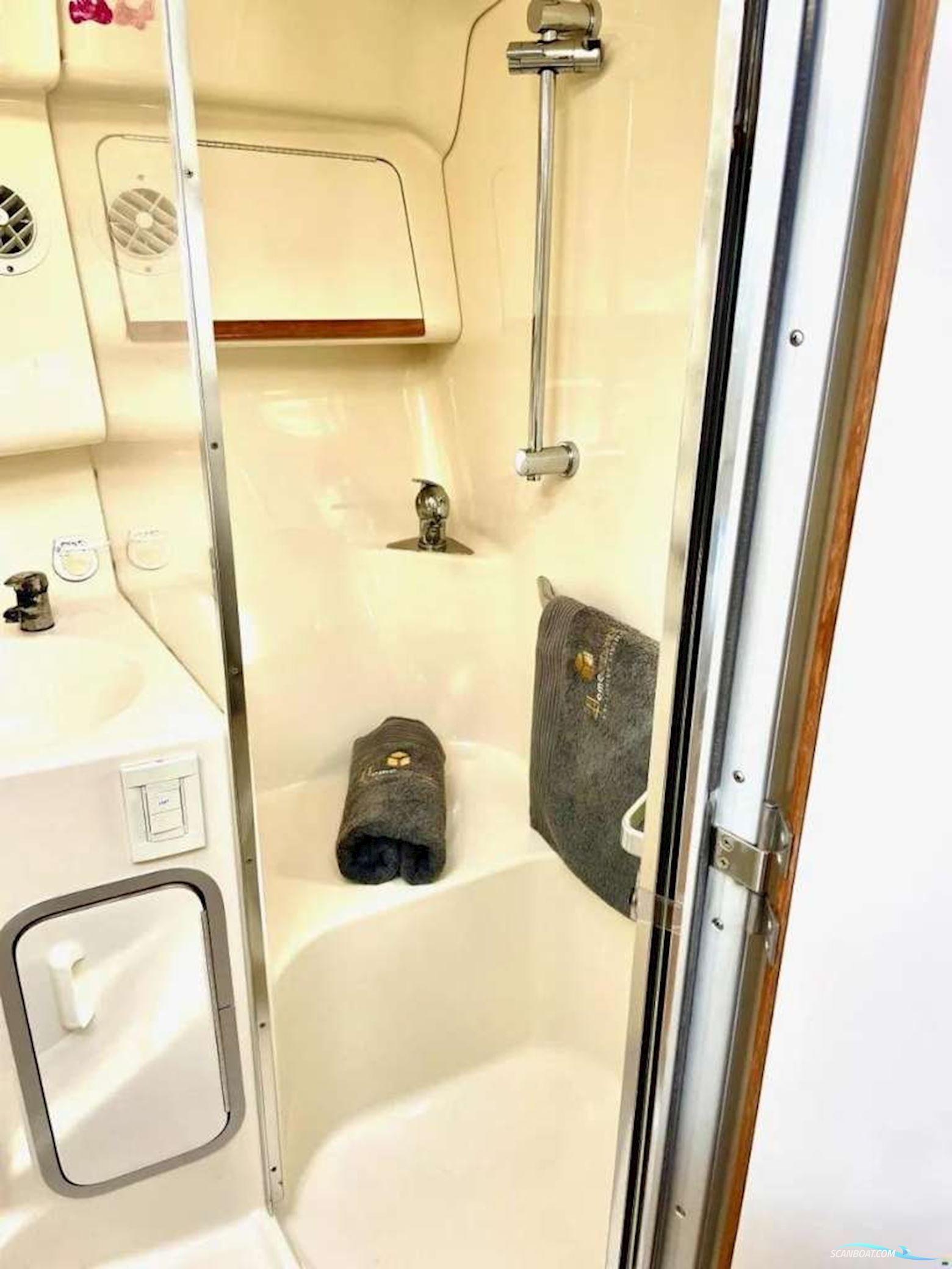 Sea Ray 370 SUNDANCER