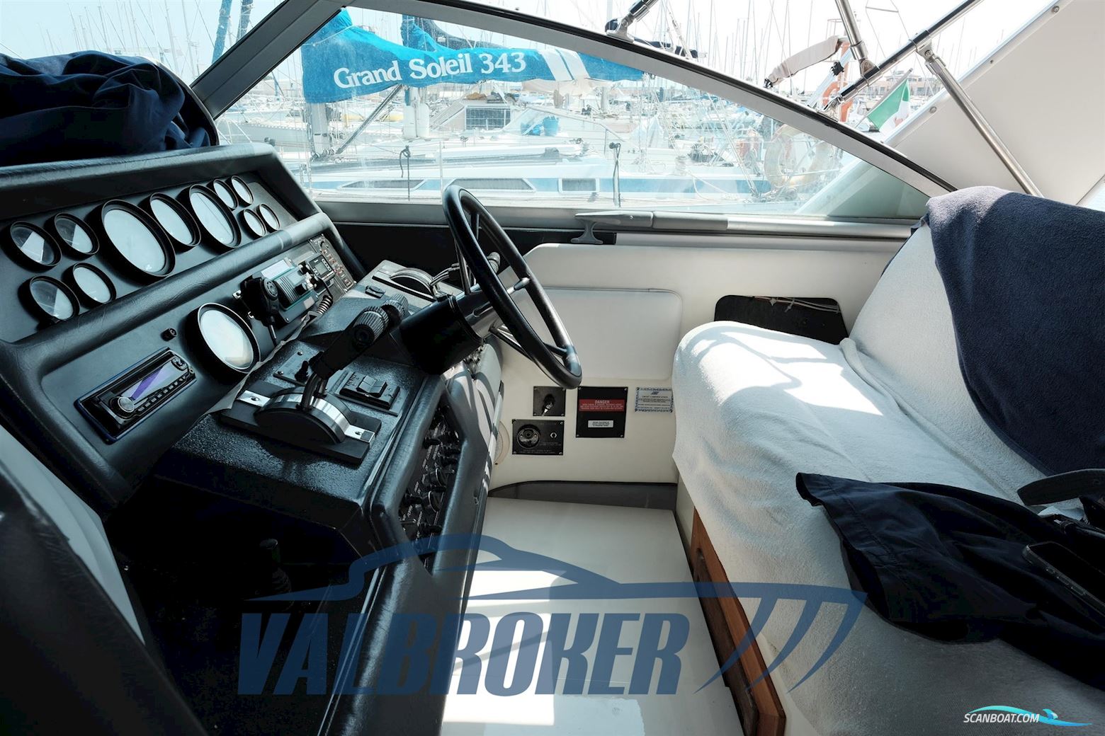 Sea Ray 370 SUNDANCER