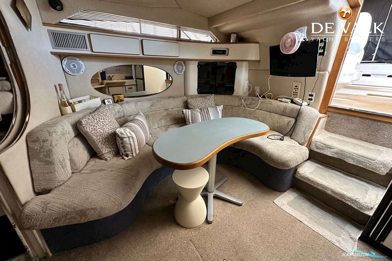 Sea Ray 400 Express Cruiser