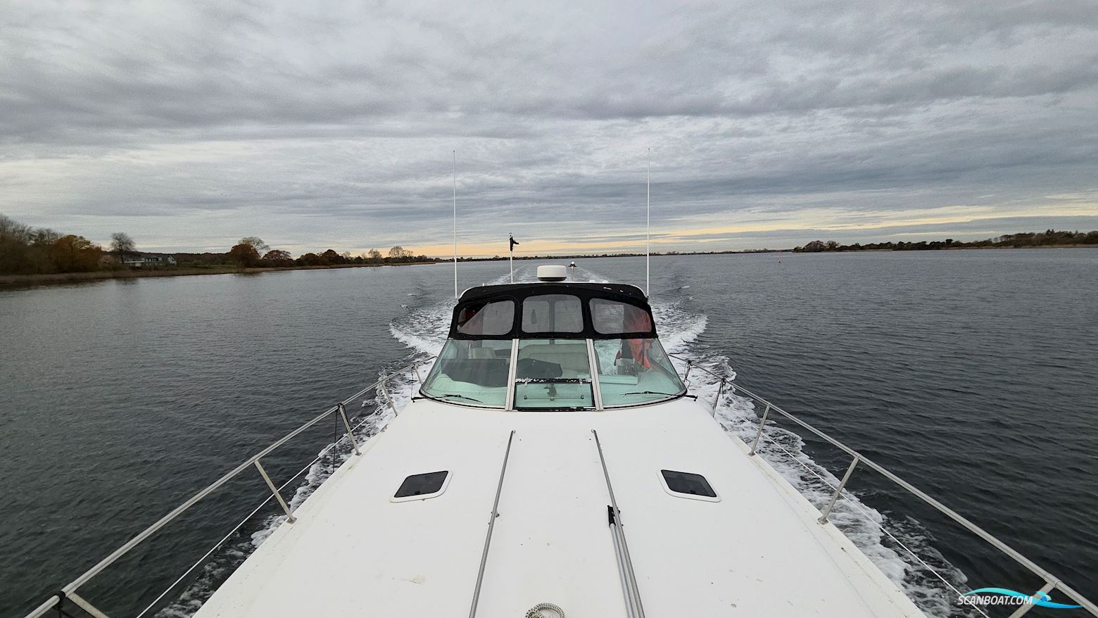 Sea Ray 400 Sundancer