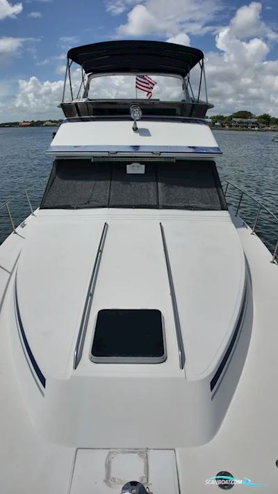 Sea Ray 410 Aft Cabin Motorboot 1987, mit Michigan Motorz motor, USA
