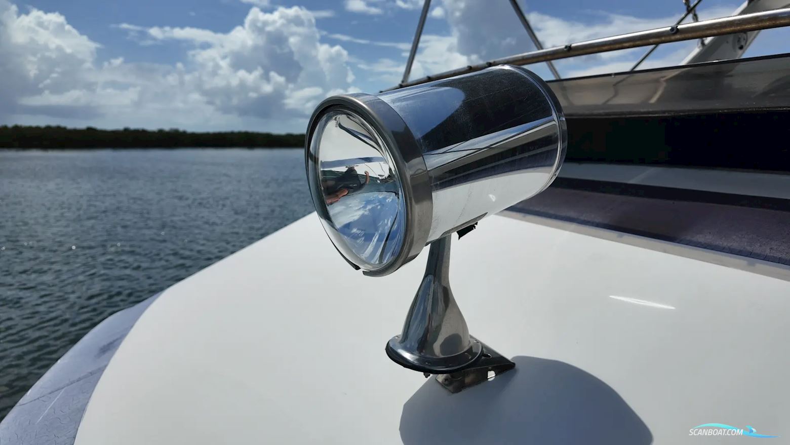 Sea Ray 410 Aft Cabin
