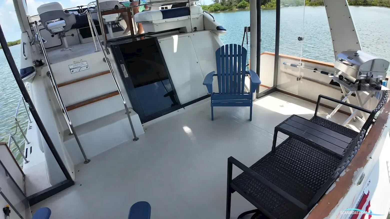 Sea Ray 410 Aft Cabin