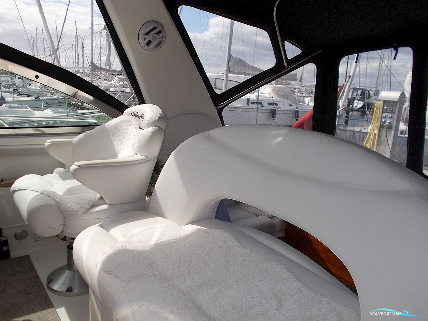 Sea Ray 410 Sundancer