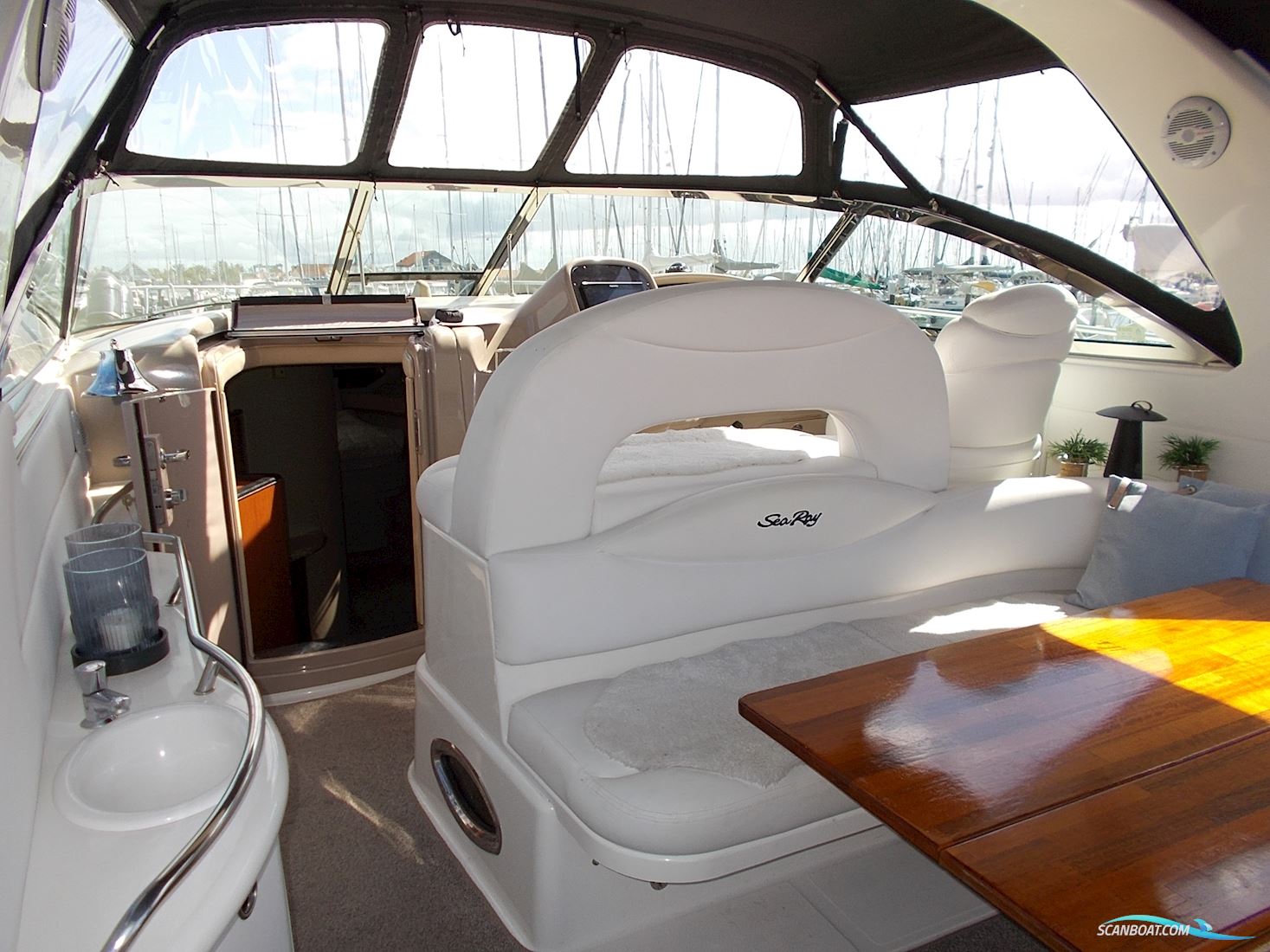 Sea Ray 410 Sundancer