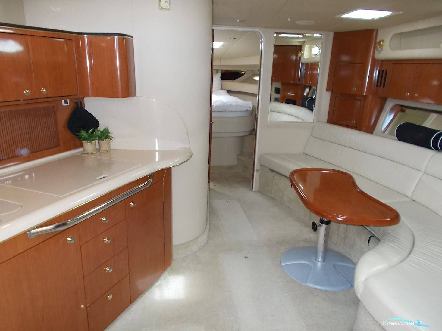 Sea Ray 410 Sundancer
