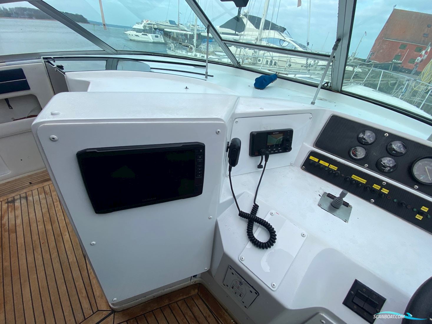 Sea Ray 420 Sundancer