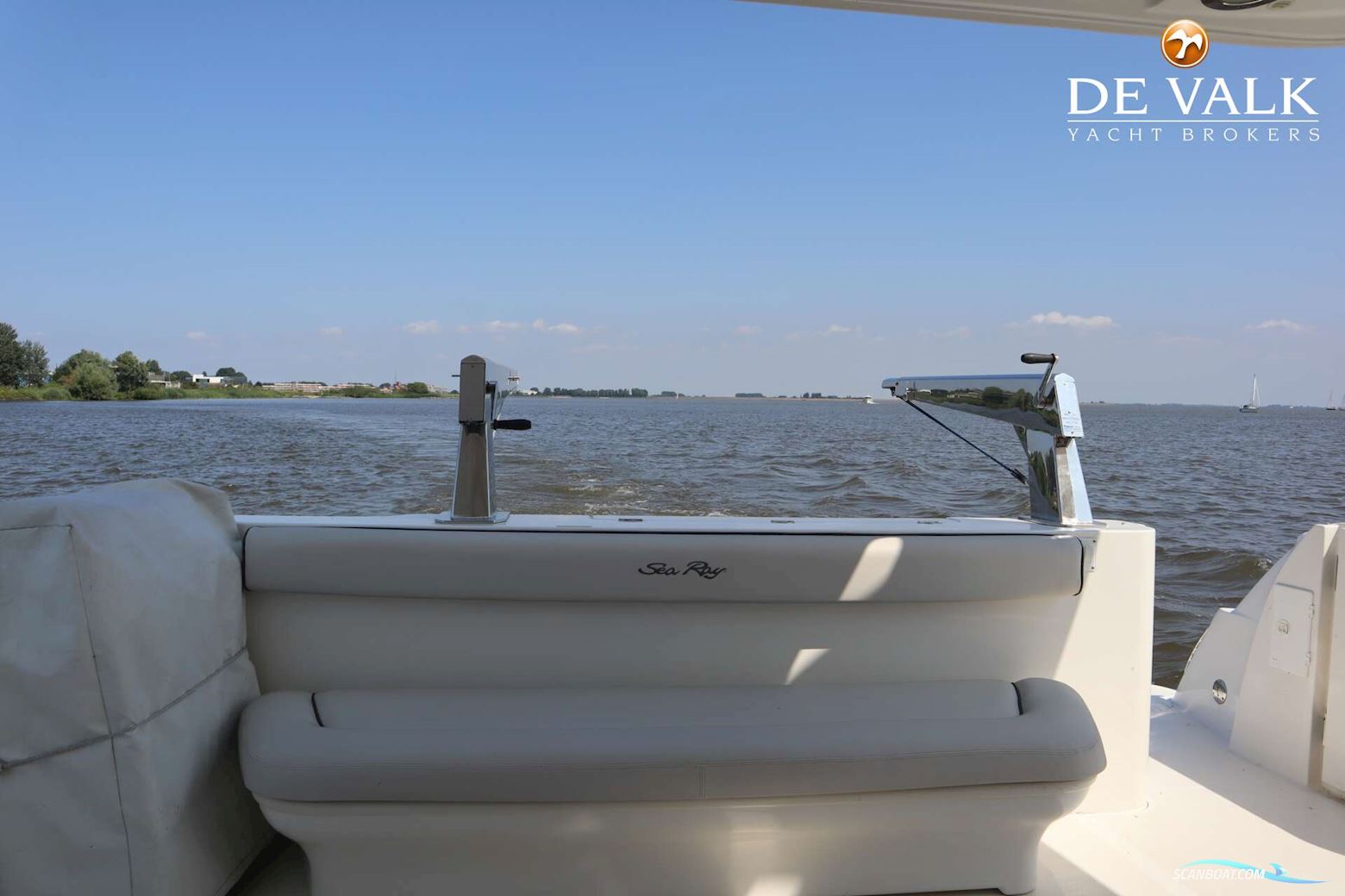 Sea Ray 455 Sedan Bridge