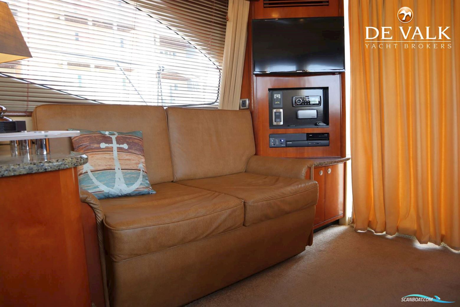 Sea Ray 455 Sedan Bridge