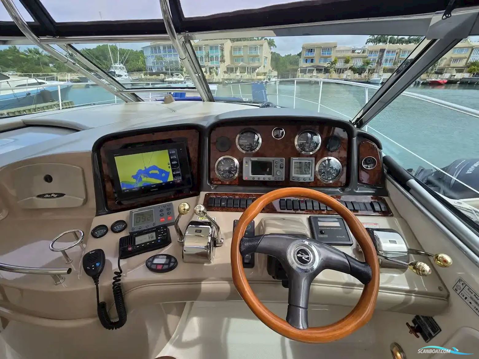 Sea Ray 455 Sundancer