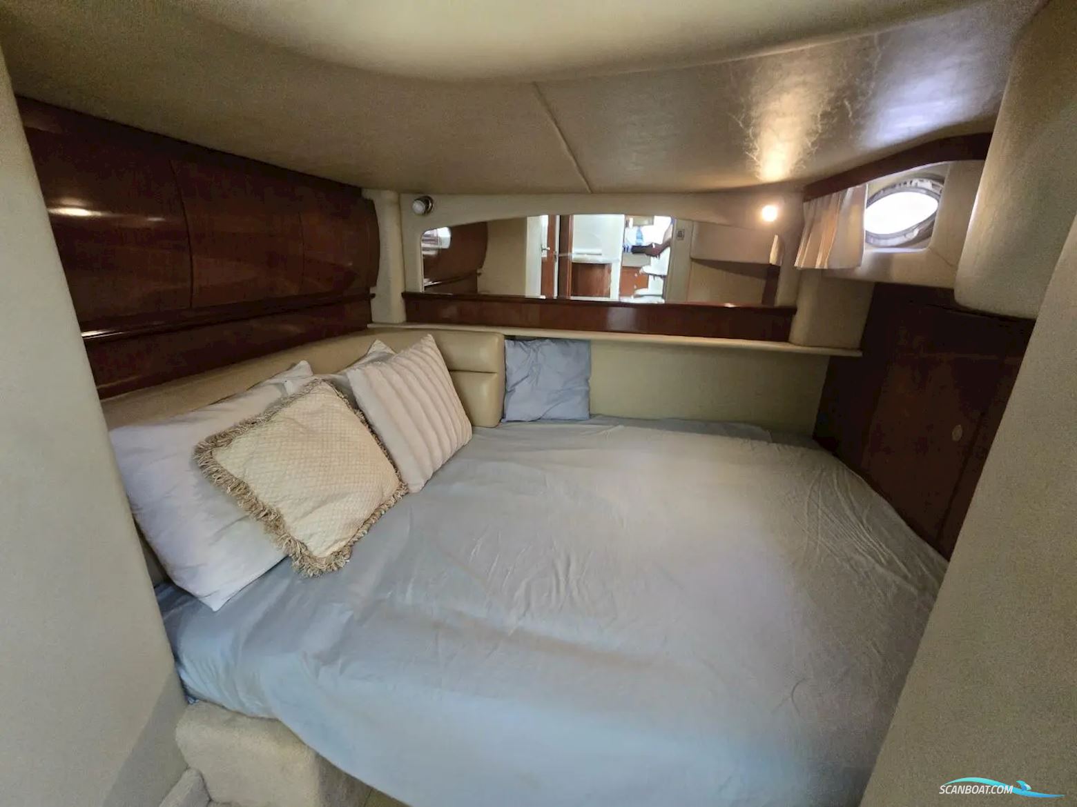 Sea Ray 455 Sundancer