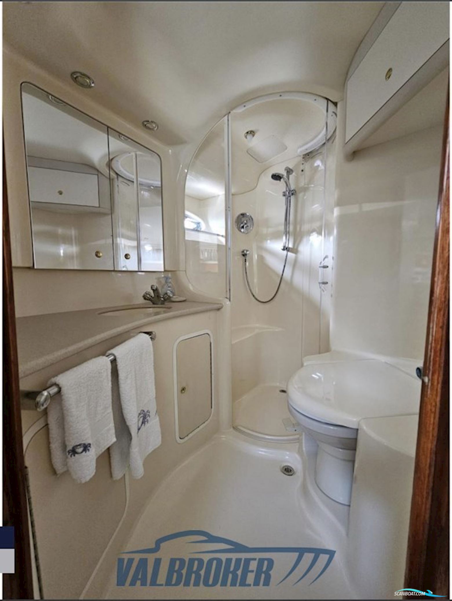 Sea Ray 480 Sedan Bridge