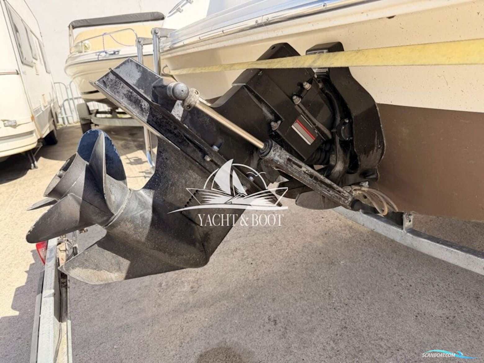 Sea Ray CB 200 Signature