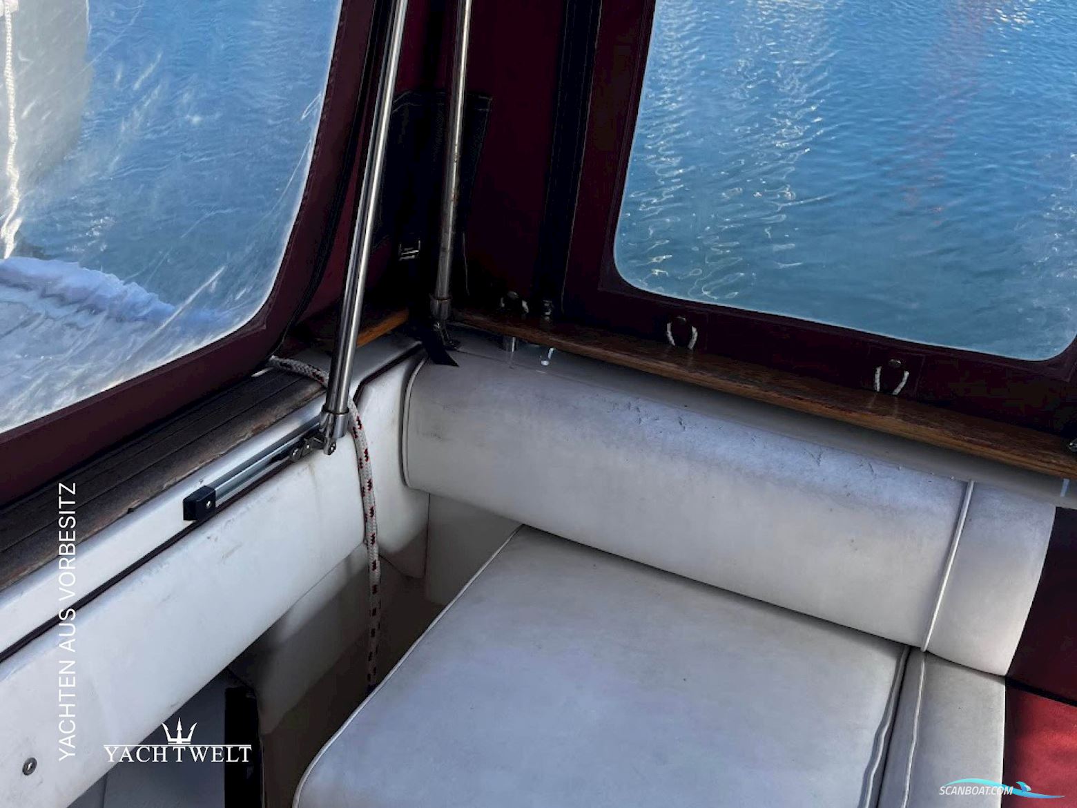 Sea Ray DA 300 SUNDANCER