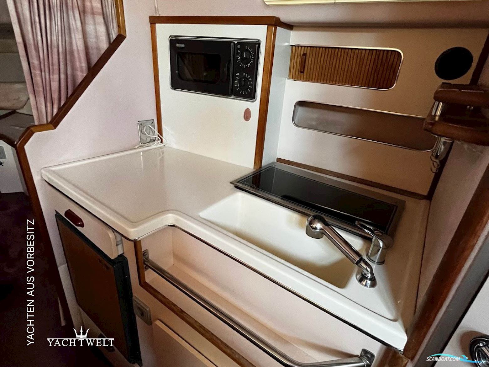 Sea Ray DA 300 SUNDANCER