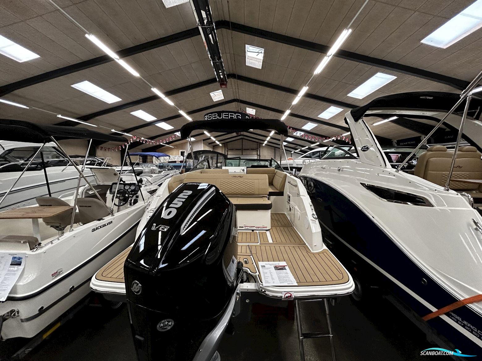 Sea Ray Sdx 250 OB – Solgt