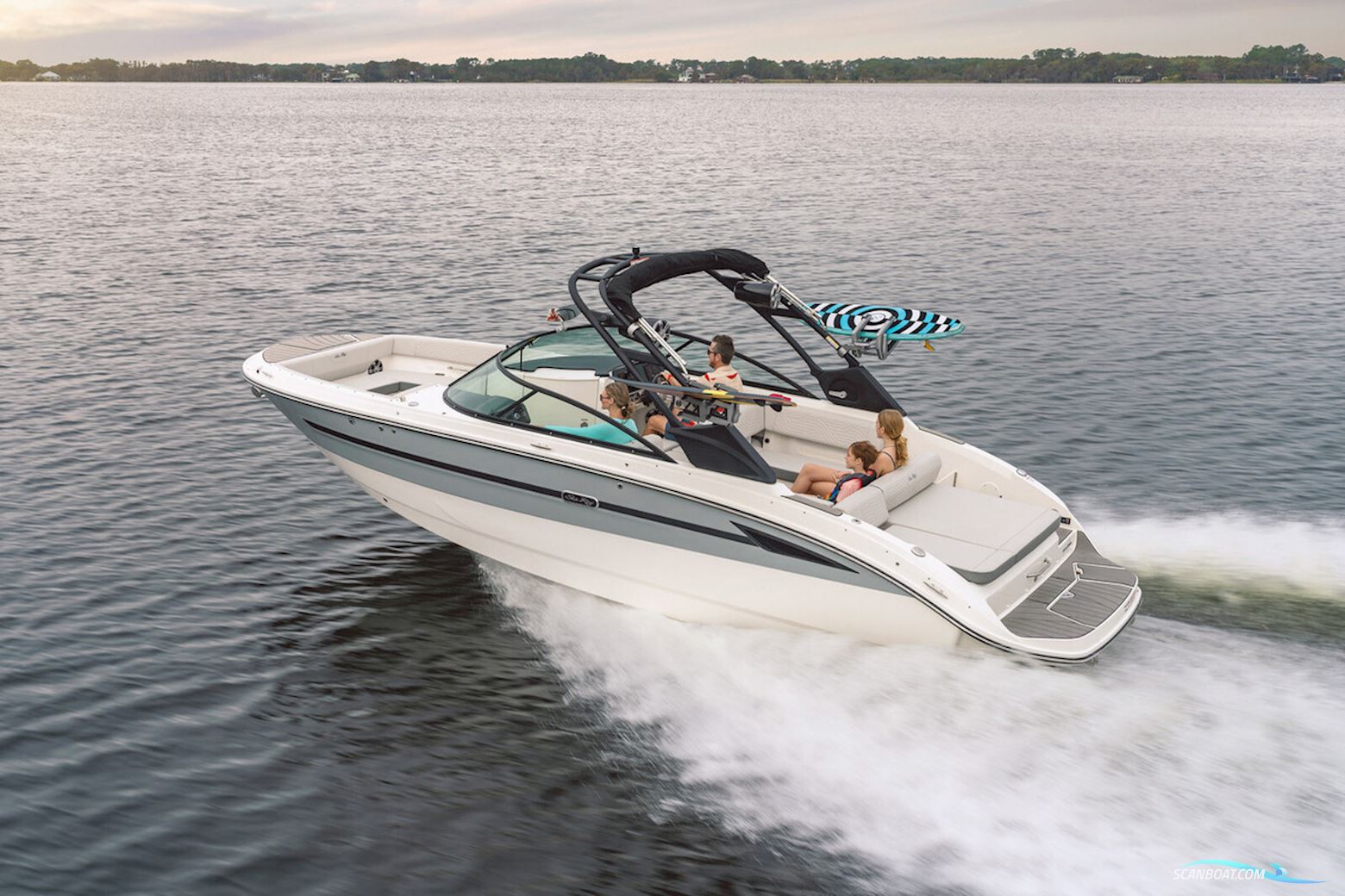 Sea Ray SDX 270 Surf