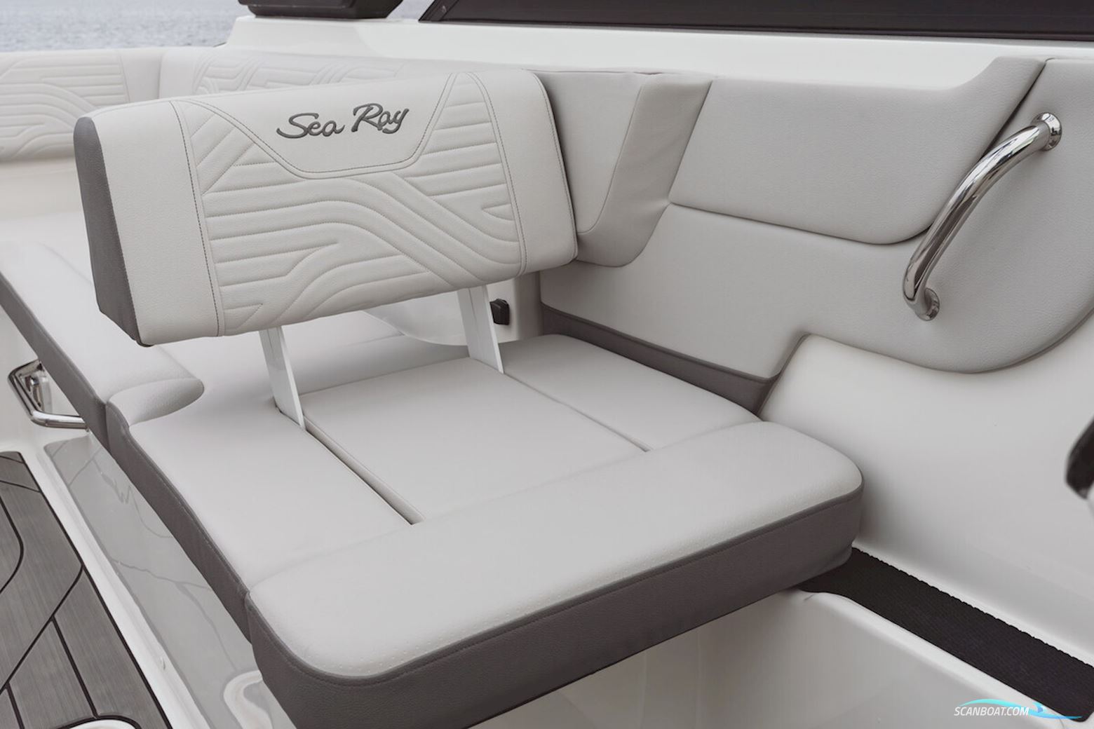 Sea Ray SDX 270 Surf