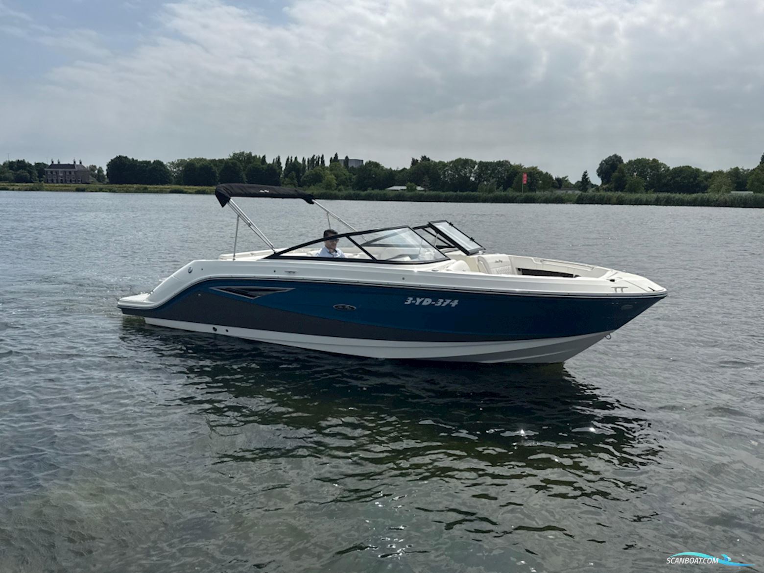 Sea Ray SLX 250