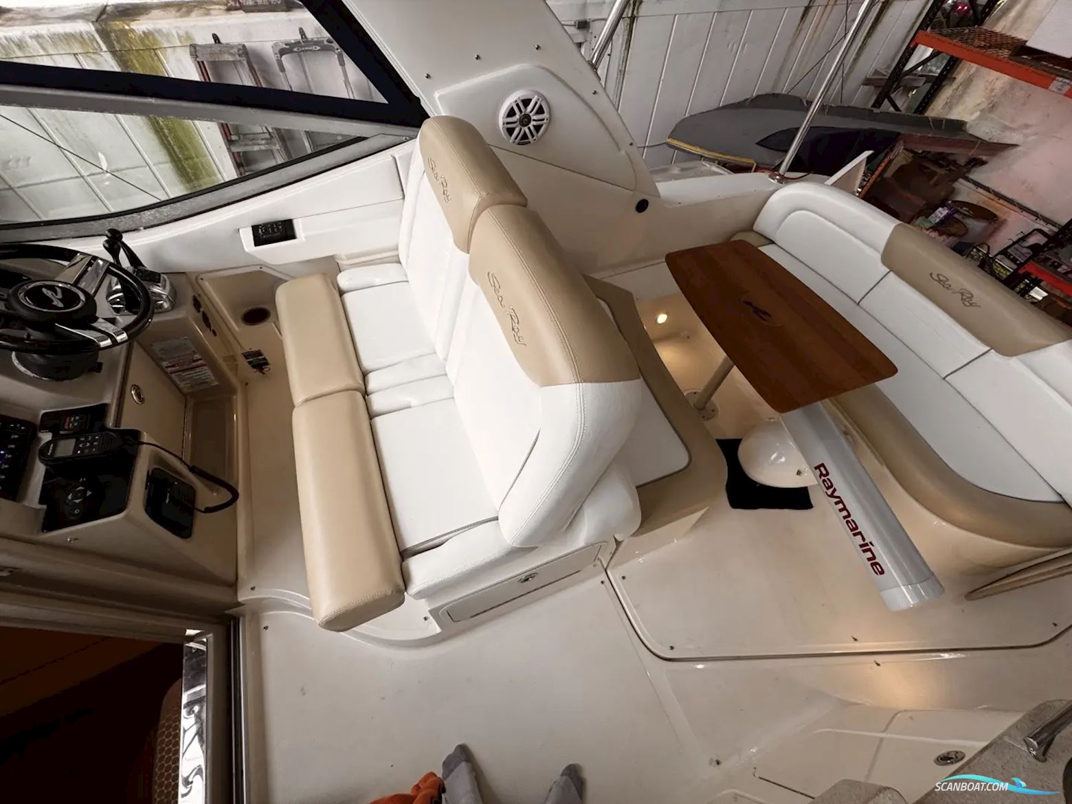 Sea Ray SLX 310