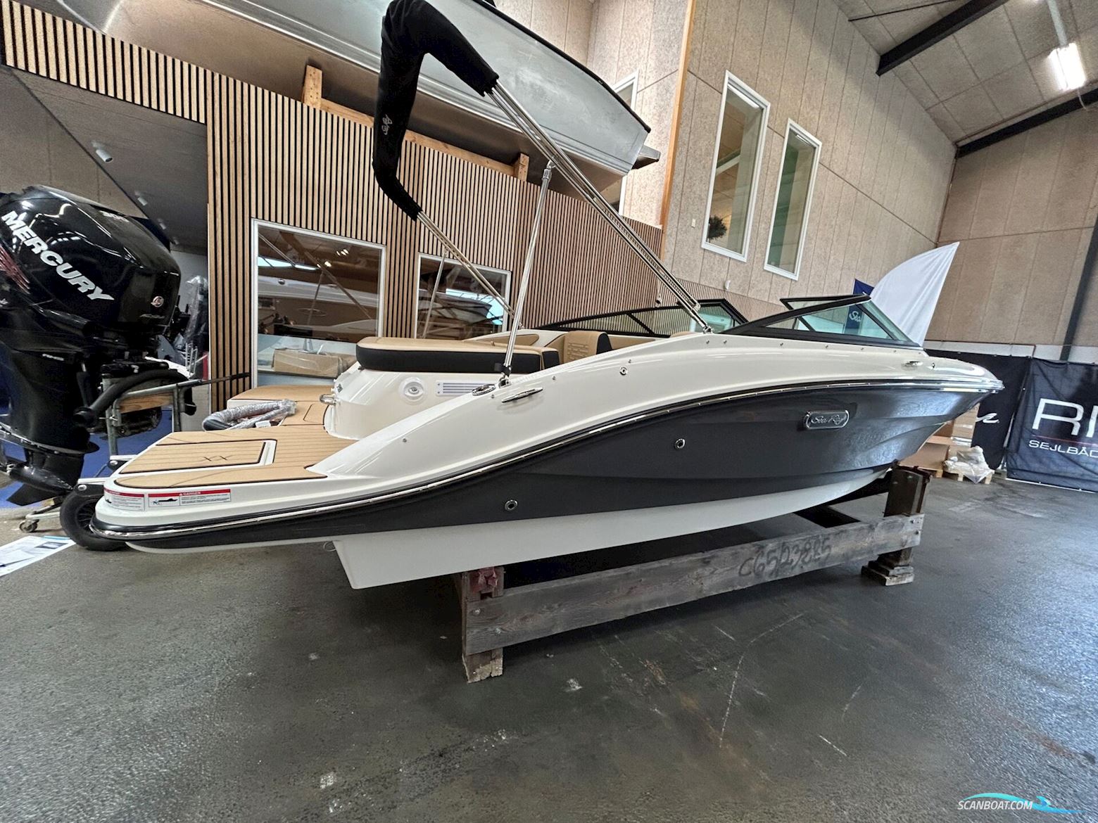 Sea Ray Spx 190 Outboard Motorboot 2025, mit Mercury motor, Dänemark