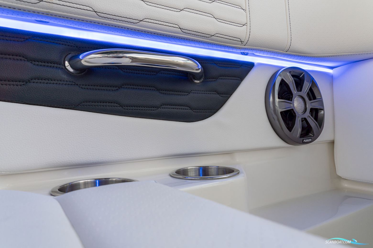 Sea Ray SPX 190 Outboard