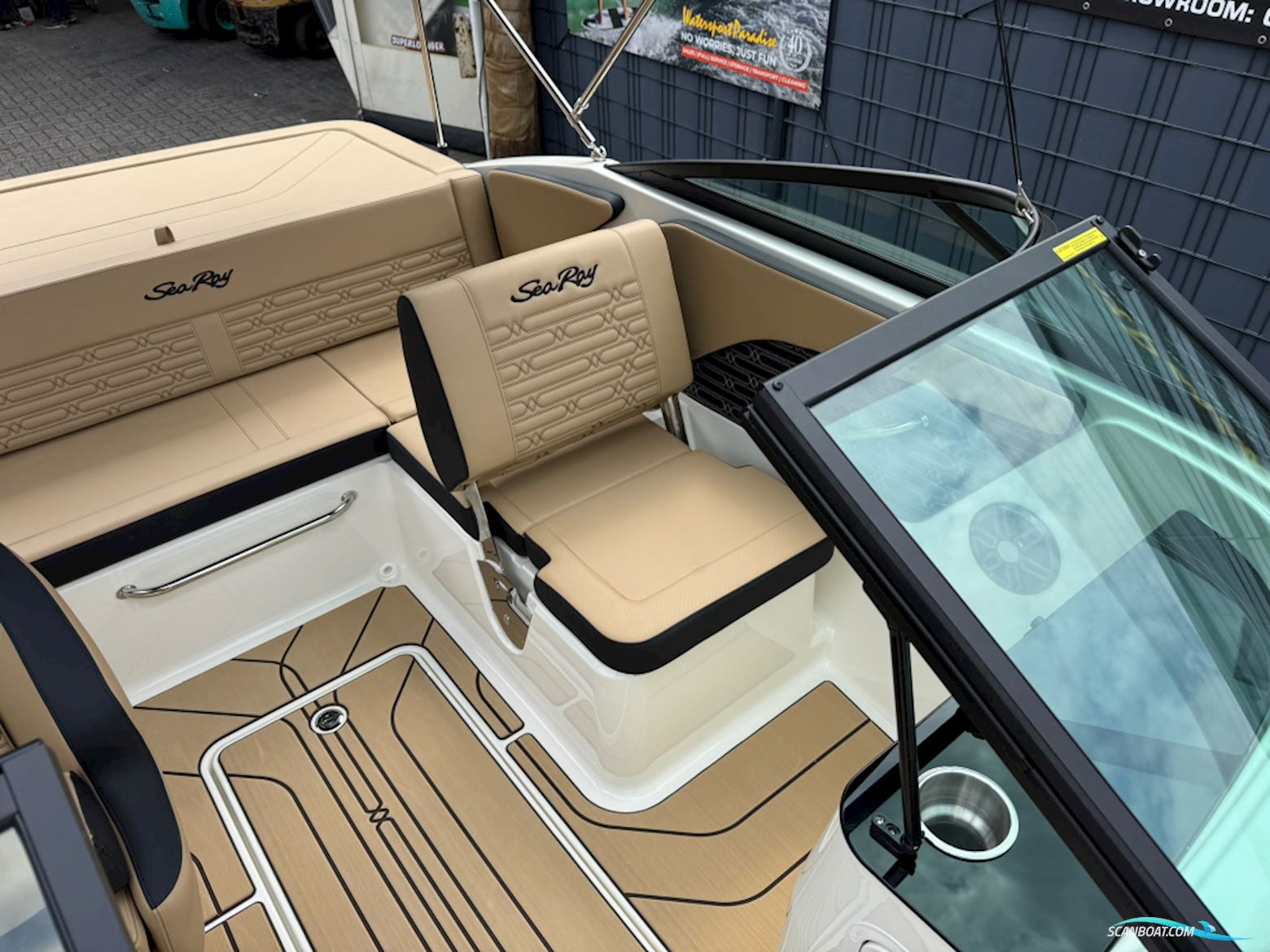 Sea Ray SPX 190