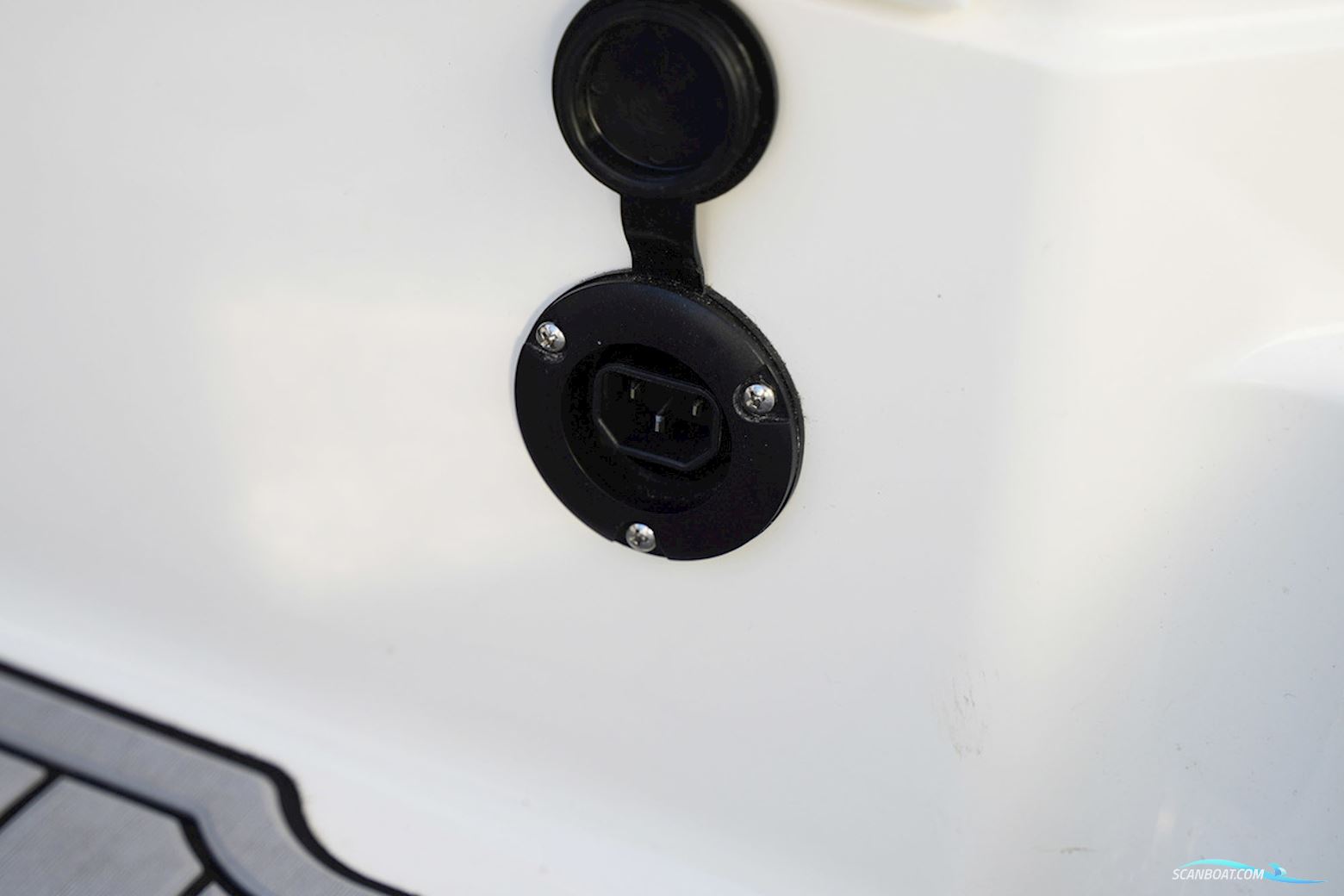 Sea Ray Spx 230 Outboard