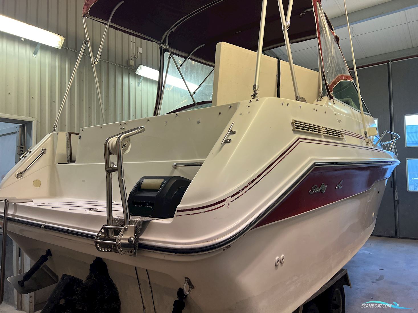 Sea Ray Sundancer 220