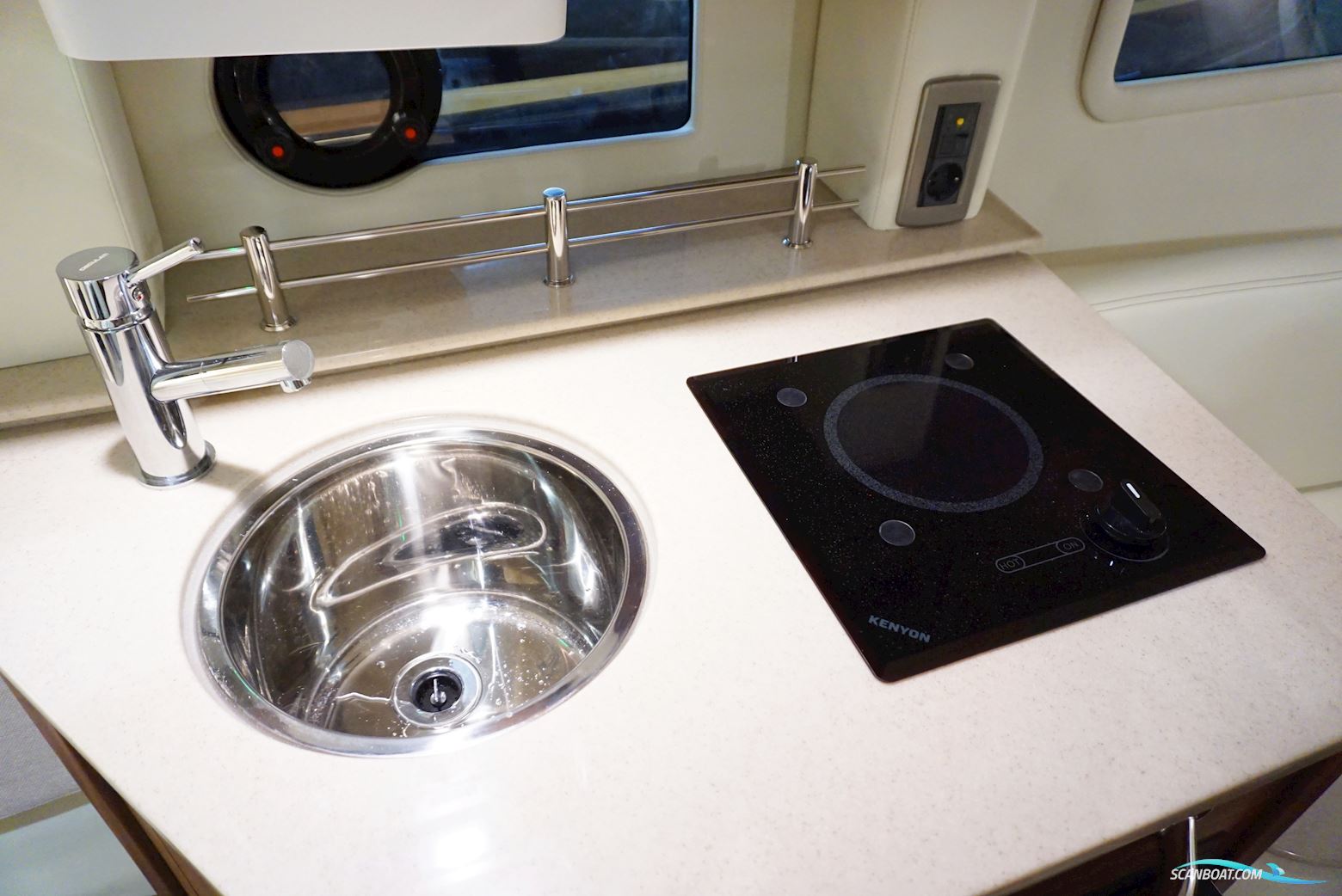 Sea Ray Sundancer 265 - Demo