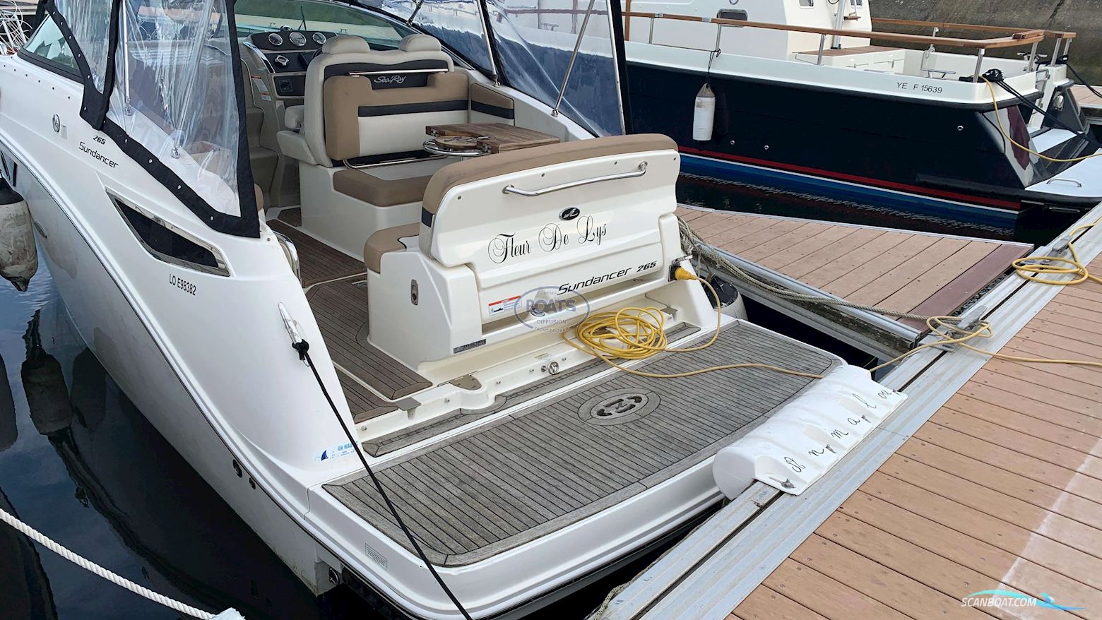 Sea Ray SUNDANCER 265