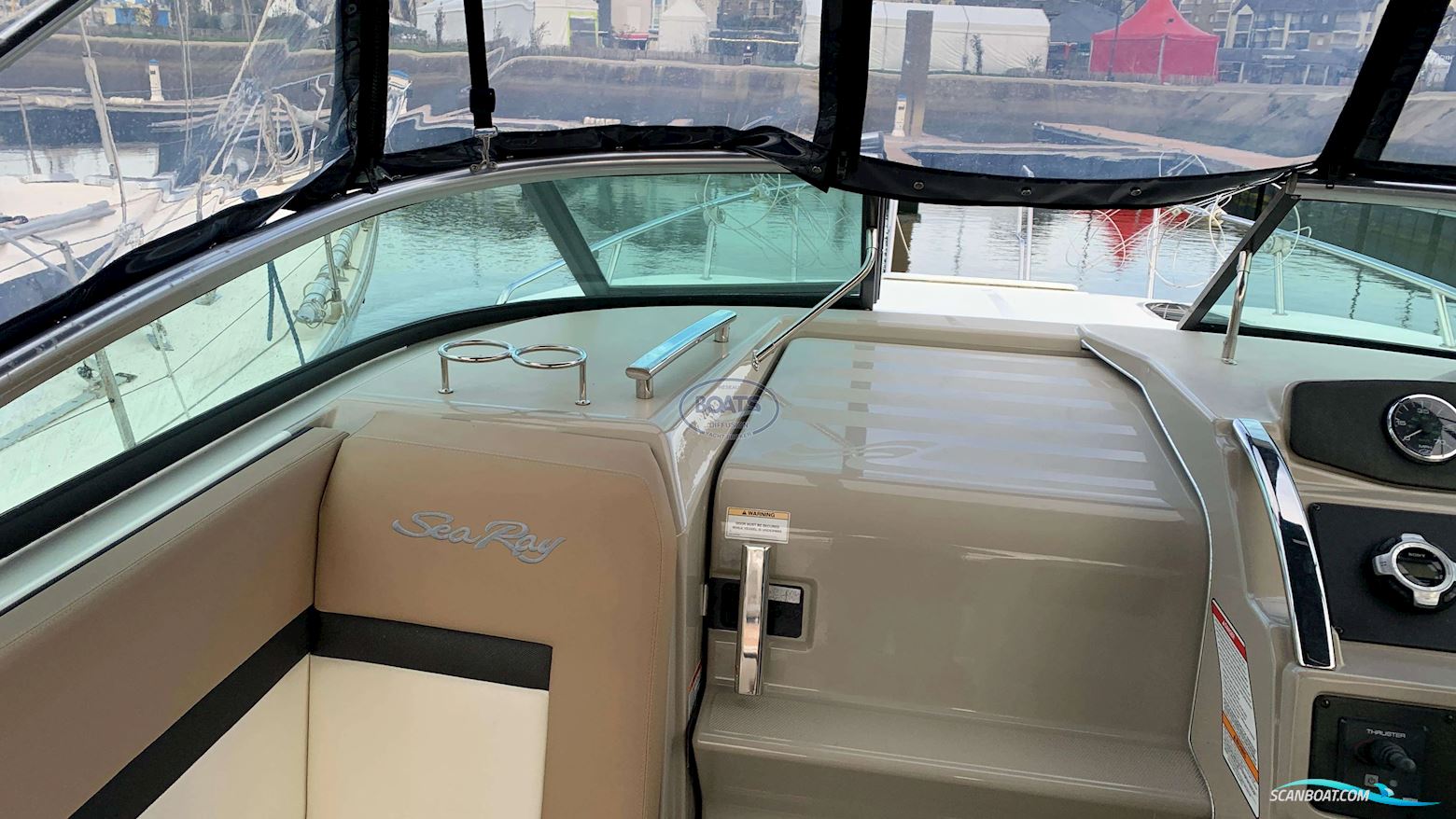 Sea Ray SUNDANCER 265