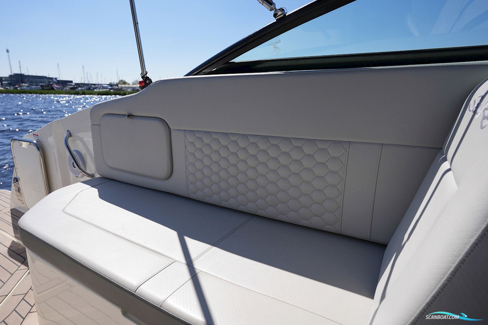 Sea Ray Sundancer 265