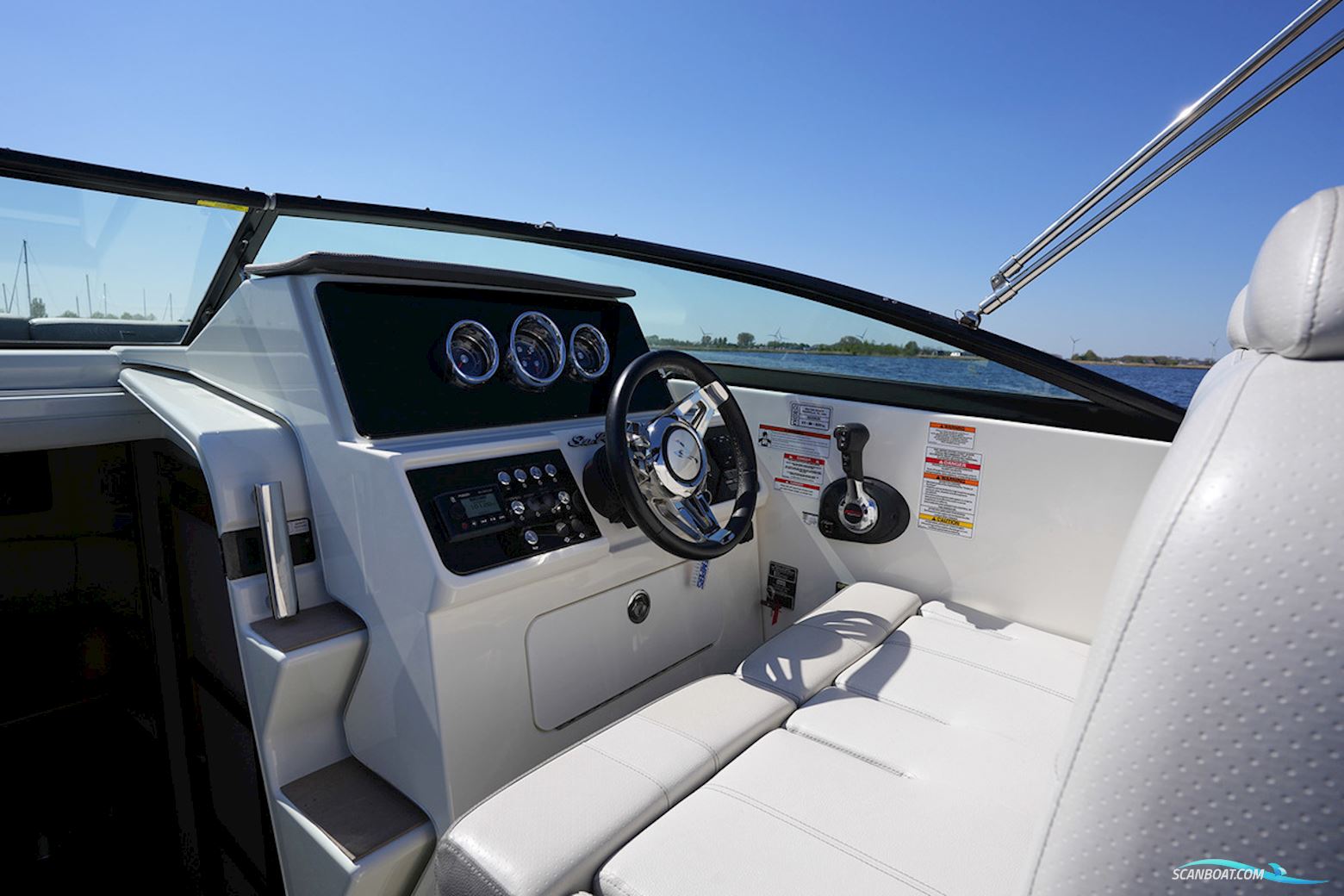 Sea Ray Sundancer 265