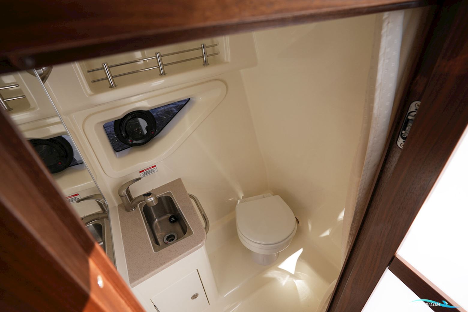 Sea Ray Sundancer 265