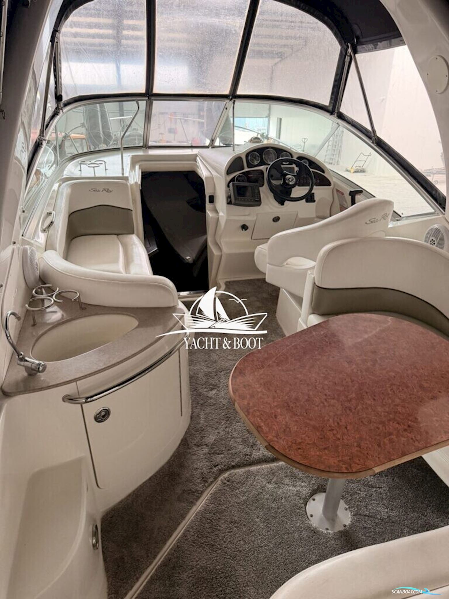 Sea Ray Sundancer 275