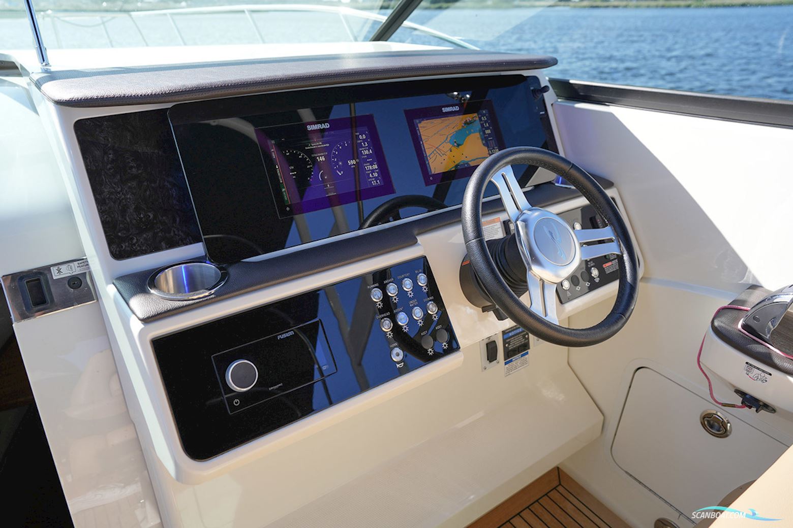 Sea Ray Sundancer 290