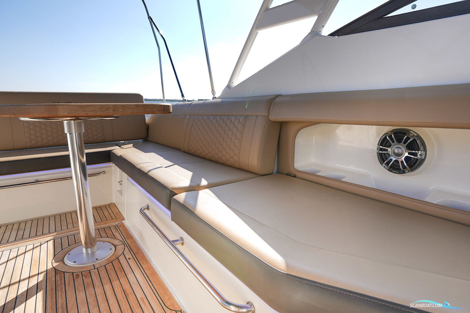 Sea Ray Sundancer 290