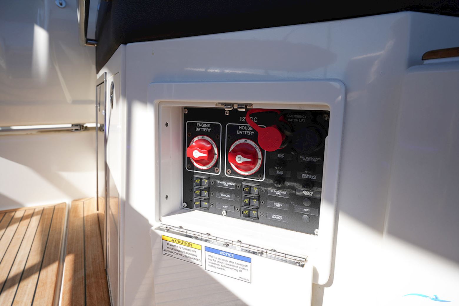 Sea Ray Sundancer 290