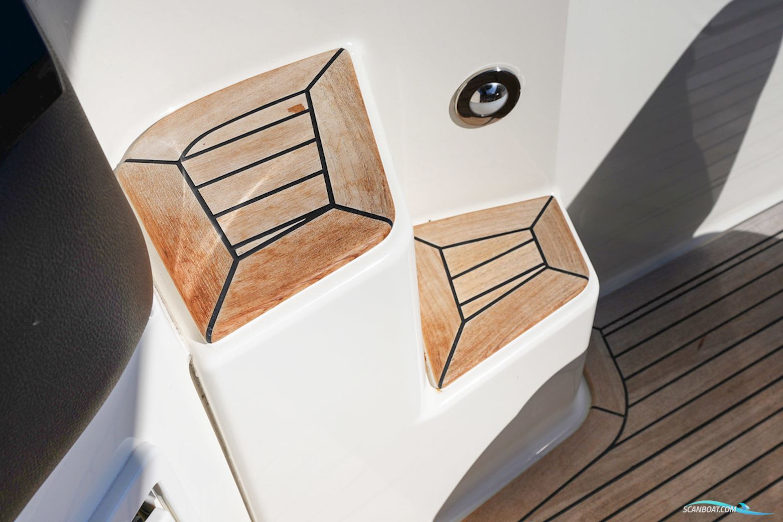 Sea Ray Sundancer 290