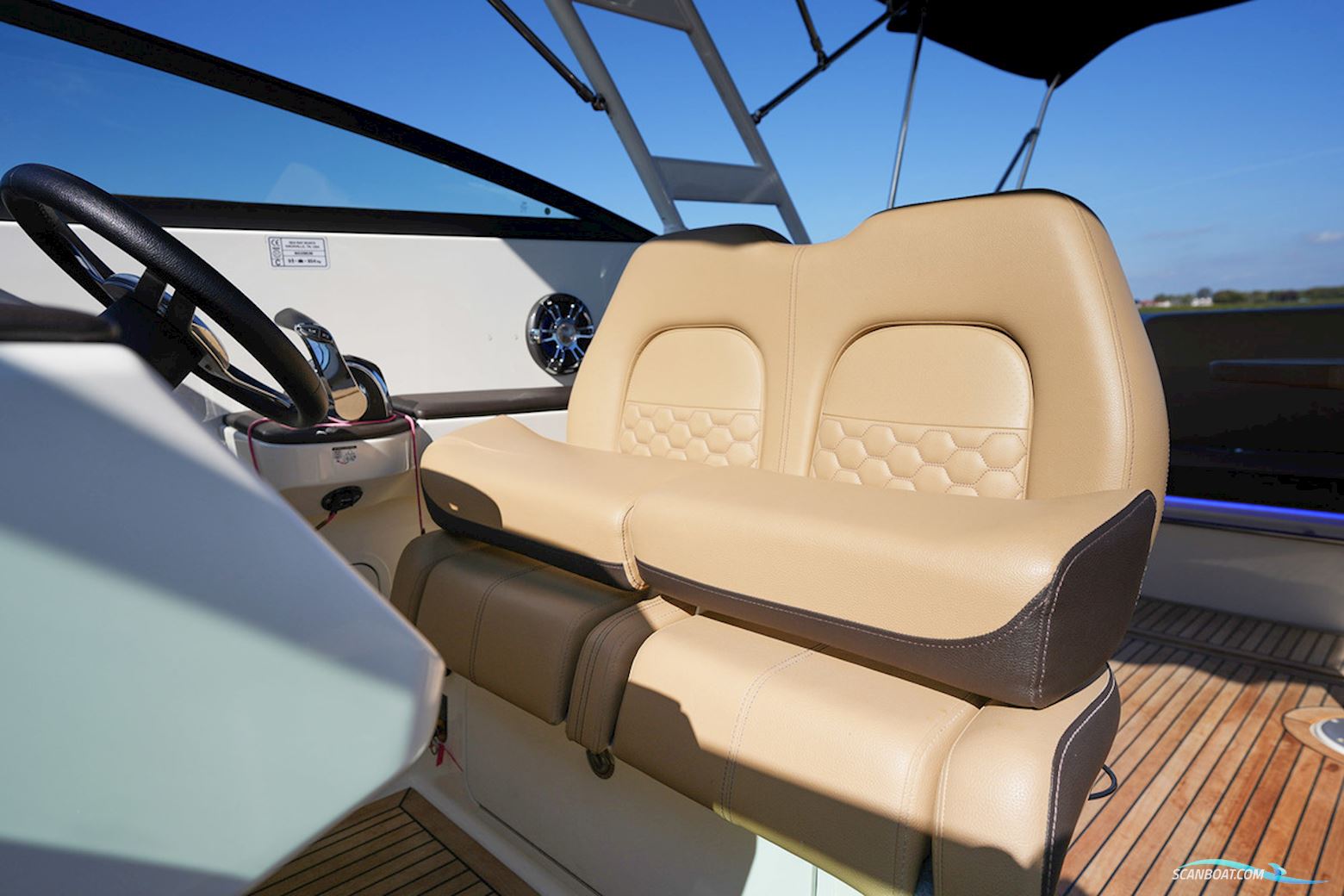 Sea Ray Sundancer 290