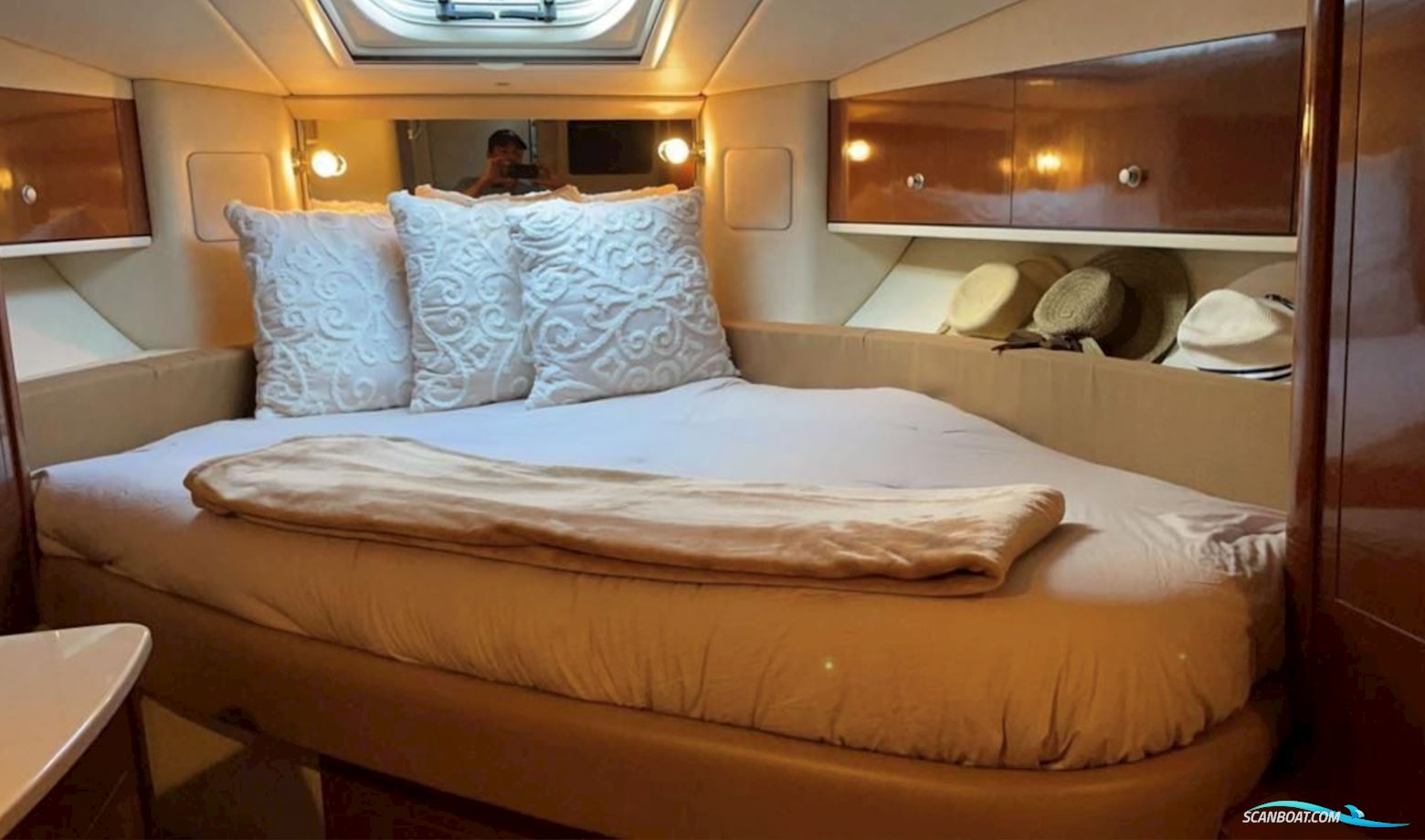 Sea Ray Sundancer 310