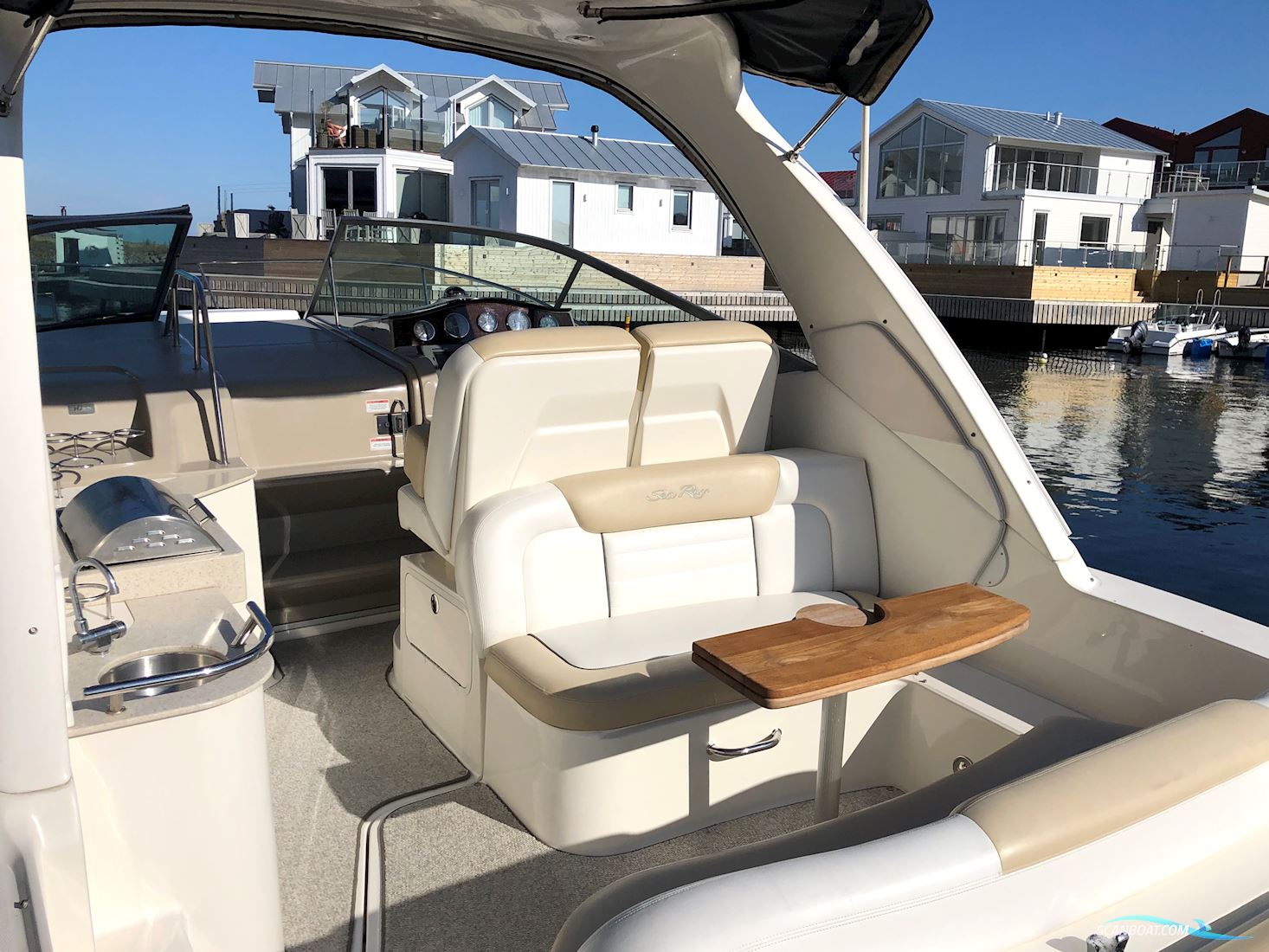 Sea Ray Sundancer 310