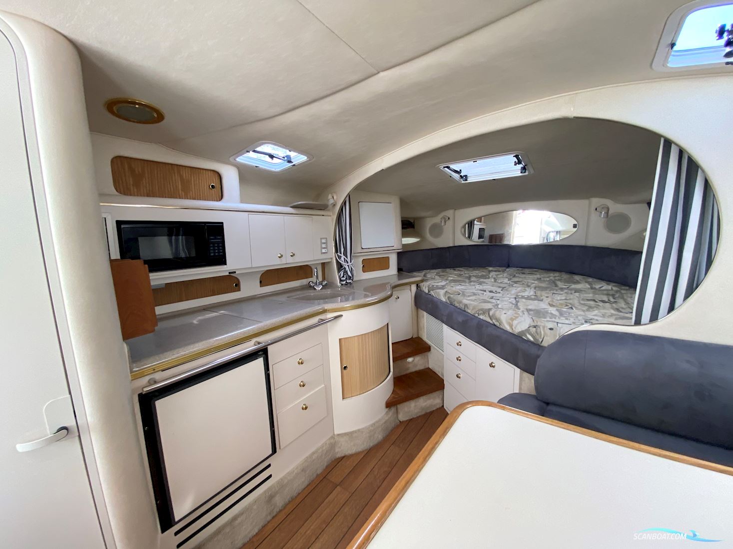 Sea Ray Sundancer 310