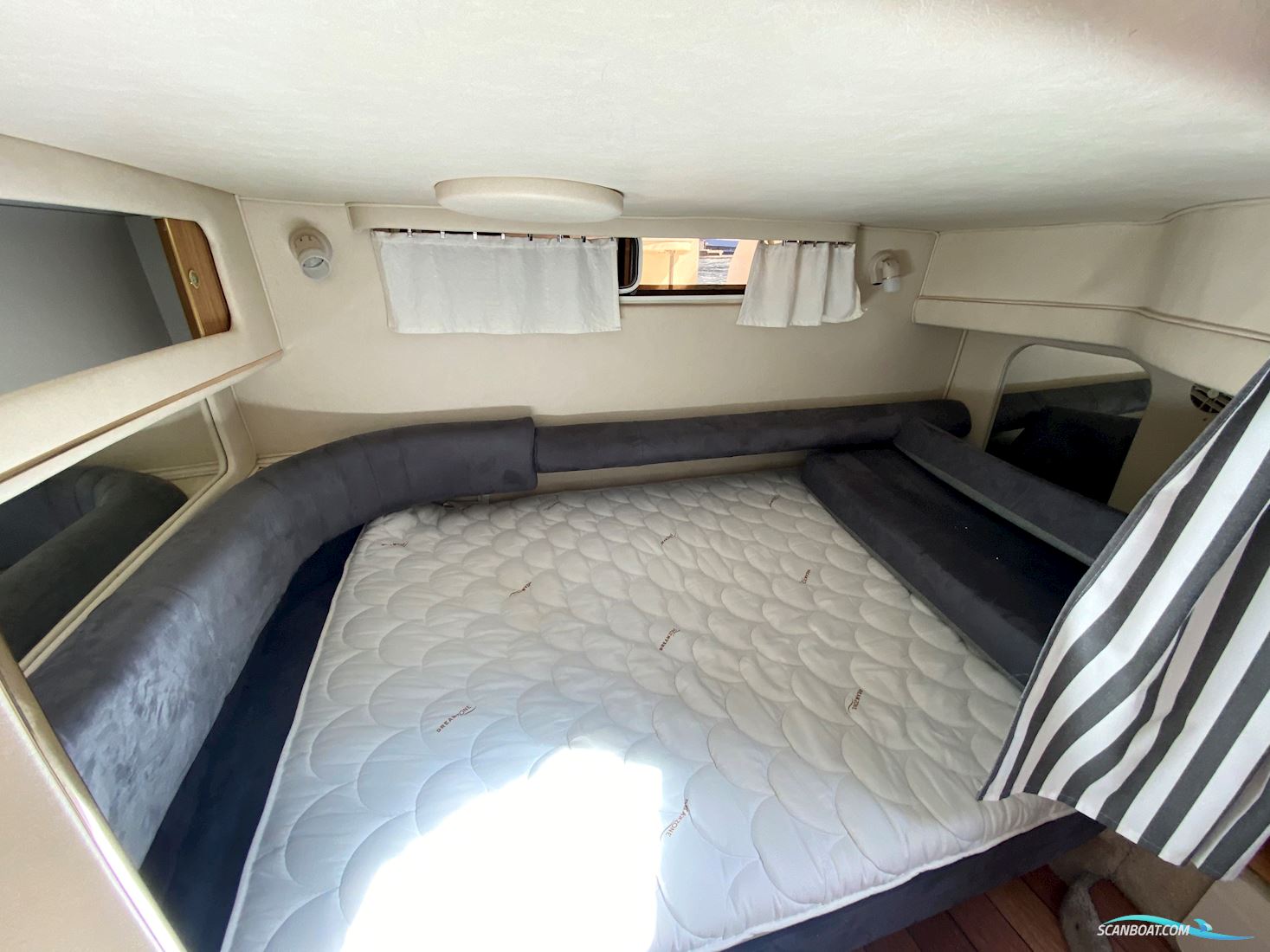 Sea Ray Sundancer 310