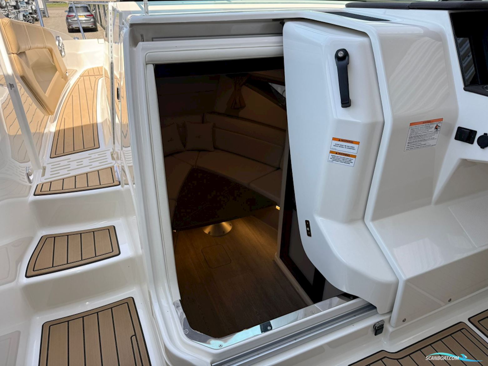 Sea Ray Sundancer 320