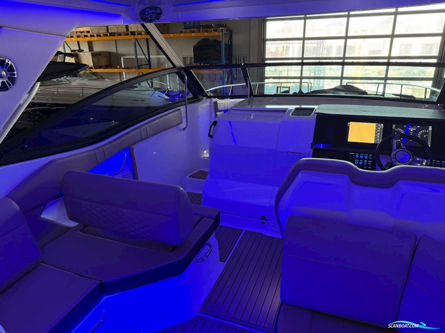 Sea Ray Sundancer 320