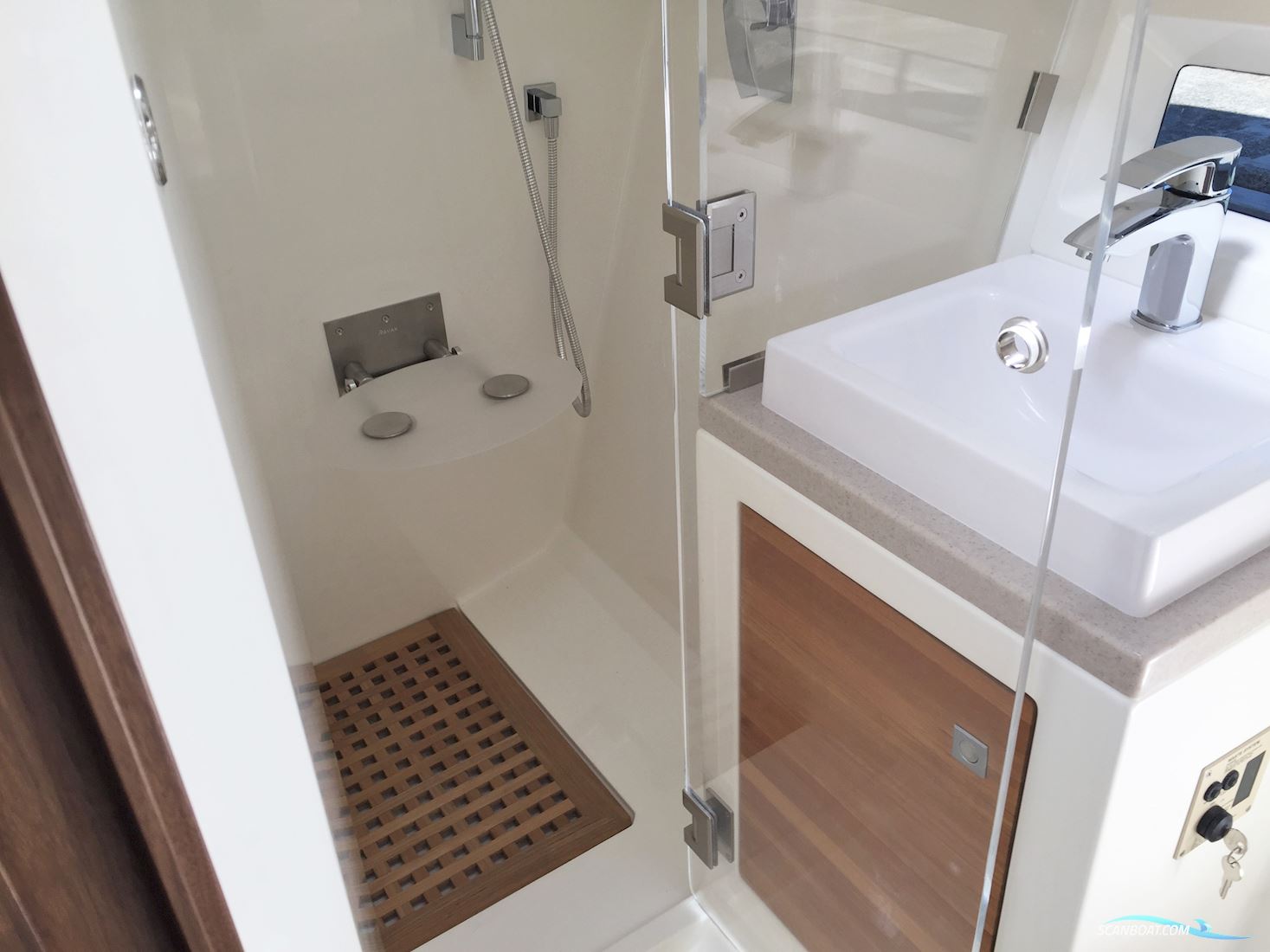 Sea Ray Sundancer 355